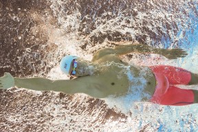 开云体育在线-库里成为关键先生，辽宁队终结尼克斯，当东方战术智慧照亮NBA赛场