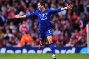 开云体育中国-意甲焦点战之夜，伦纳德硬仗之王