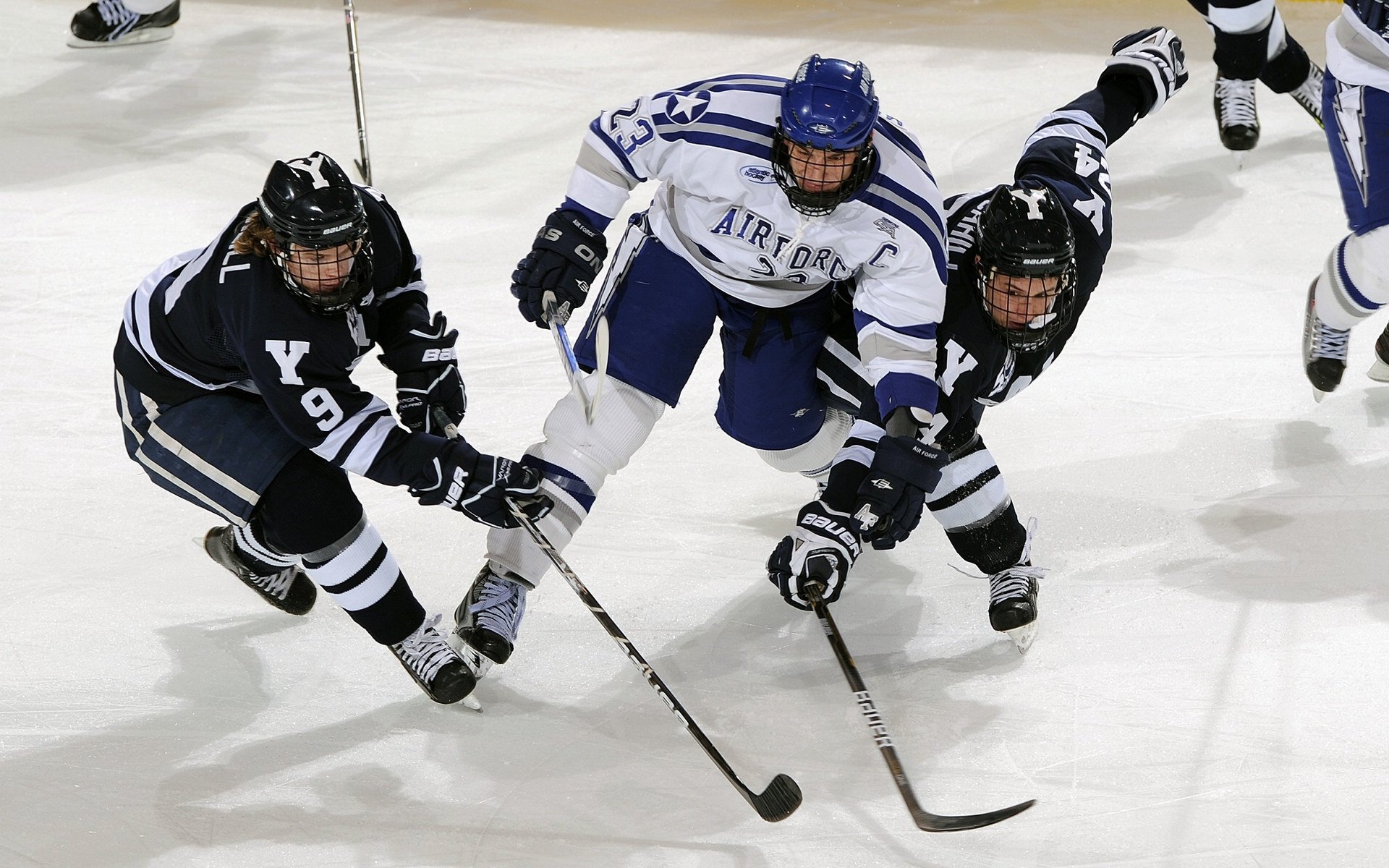 火箭淘汰马刺，乔治在意甲焦点战接管比赛，竞技体育的永恒魅力与人生启示