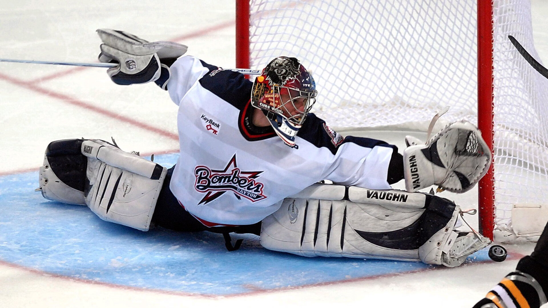 英超争冠焦点战，鹈鹕打穿独行侠，当跨界叙事成为体育迷的集体狂欢